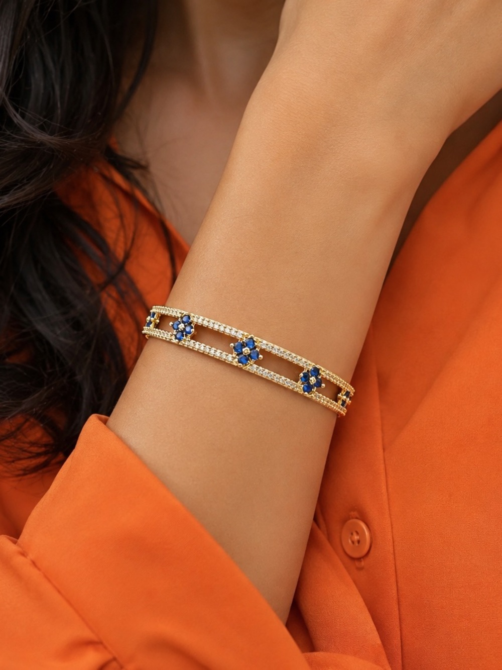 14k Cut-Out Sapphire Bangle
